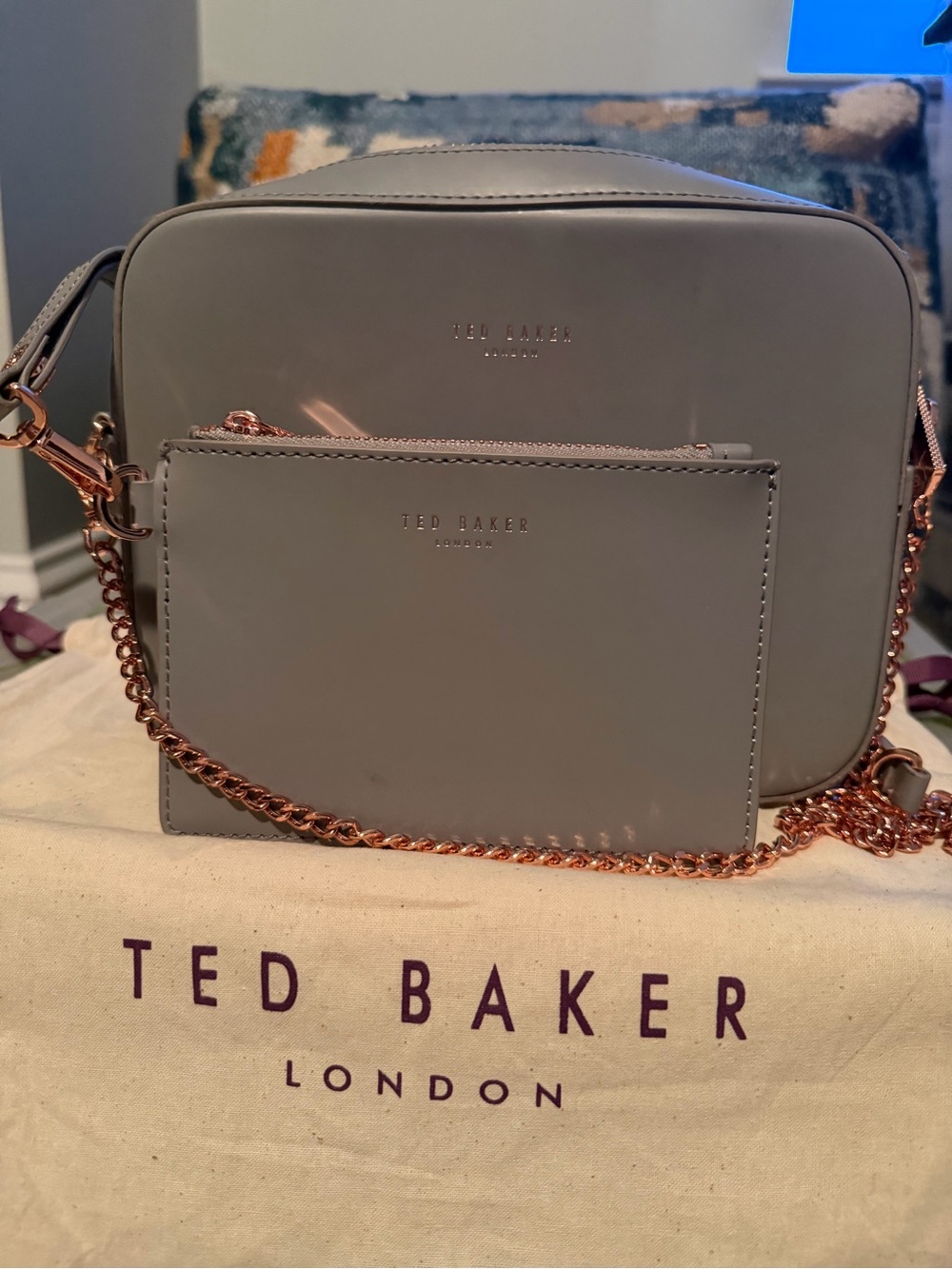 Ted Baker London Grey Patent Leather Camera Crossbody Bag – Rose Gold Chain